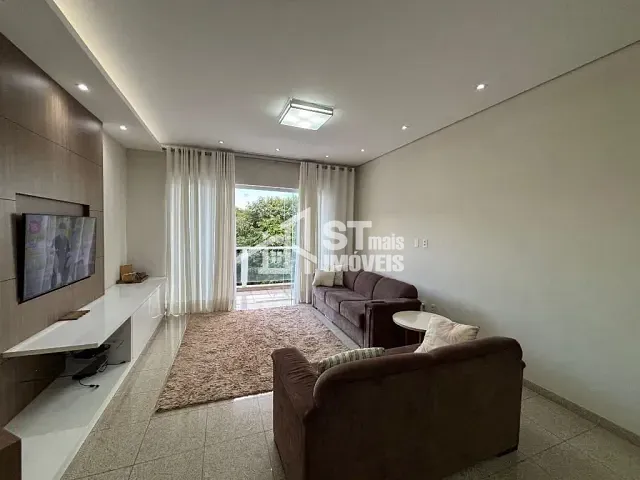 Casa com 408m² 3 quartos e 2 banheiros, à venda, no bairro Jardim Itália em Andradas