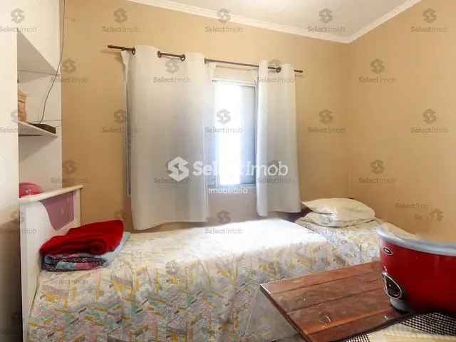 Casa com 135m² 3 quartos e 2 banheiros, à venda, no bairro Parque São Vicente em Mauá