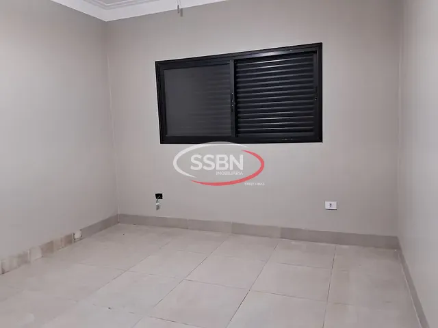 Casa 3 quartos e 1 banheiro, para alugar, no bairro Jardim São Jorge em Nova Odessa