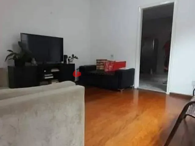 Casa com 250m² 2 quartos e 1 banheiro, à venda, no bairro Oswaldo Cruz em São Caetano do Sul