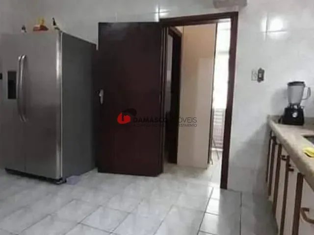Casa com 250m² 2 quartos e 1 banheiro, à venda, no bairro Oswaldo Cruz em São Caetano do Sul