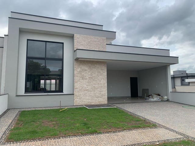 Casa com 300m² 3 quartos e 2 banheiros, à venda, no bairro Parque Brasil 500 em Paulínia