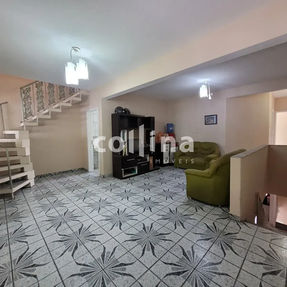 Casa, 4 quartos, 303 m² - Foto 1