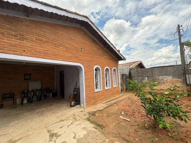 Casa com 260m² 3 quartos e 1 banheiro, à venda, no bairro Jardim Lisa em Campinas