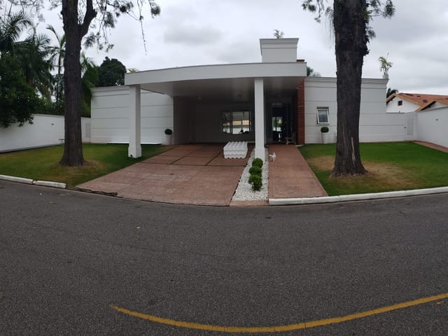 Casa com 1231m² 4 quartos e 2 banheiros, à venda, no bairro Socorro em Pindamonhangaba