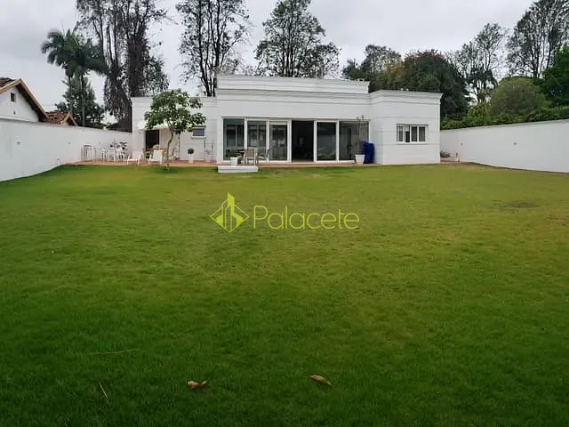 Casa com 1231m² 4 quartos e 2 banheiros, à venda, no bairro Socorro em Pindamonhangaba