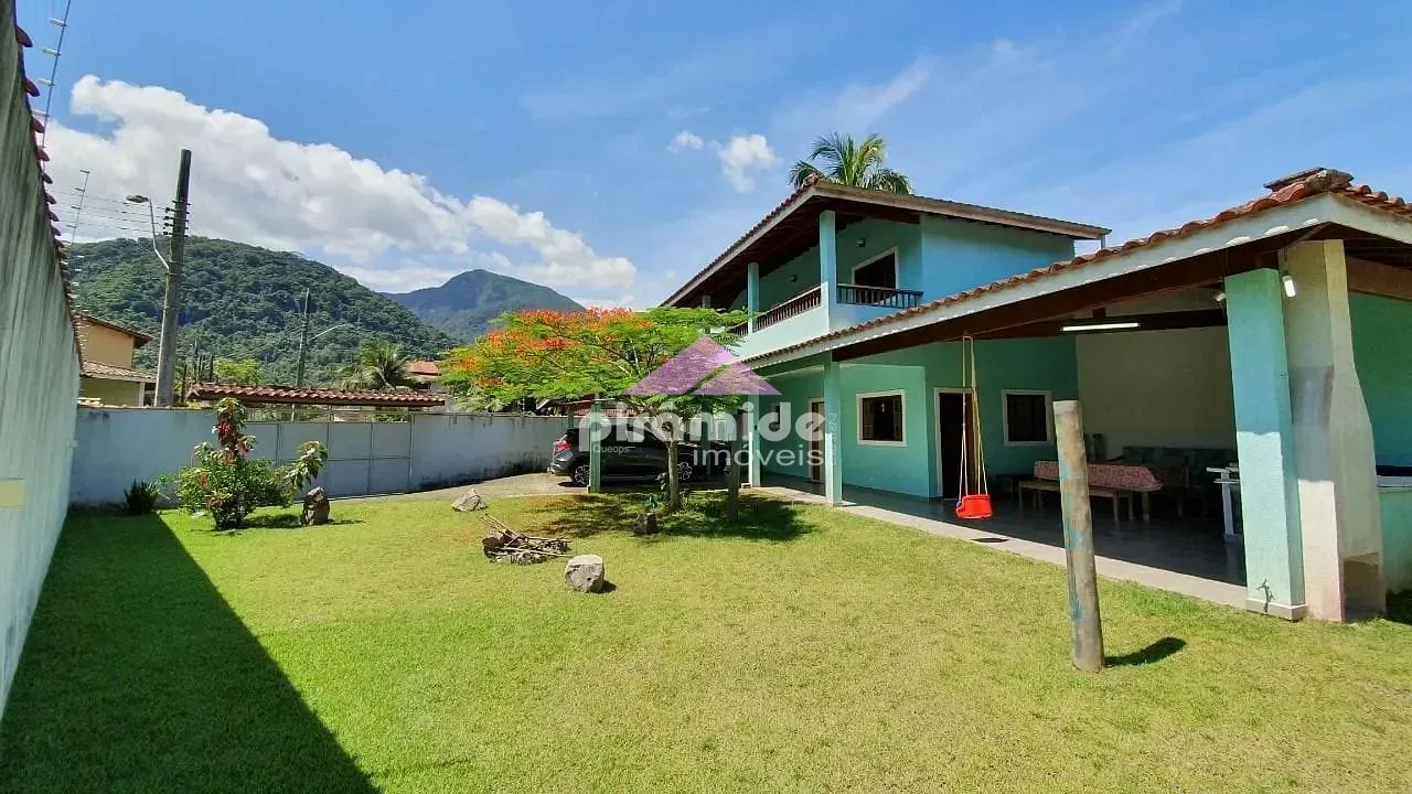 Casa, 3 quartos, 240 m² - Foto 1