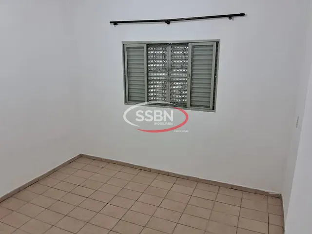Casa 2 quartos e 1 banheiro, para alugar, no bairro Jardim Nossa Senhora de Fátima em Nova Odessa