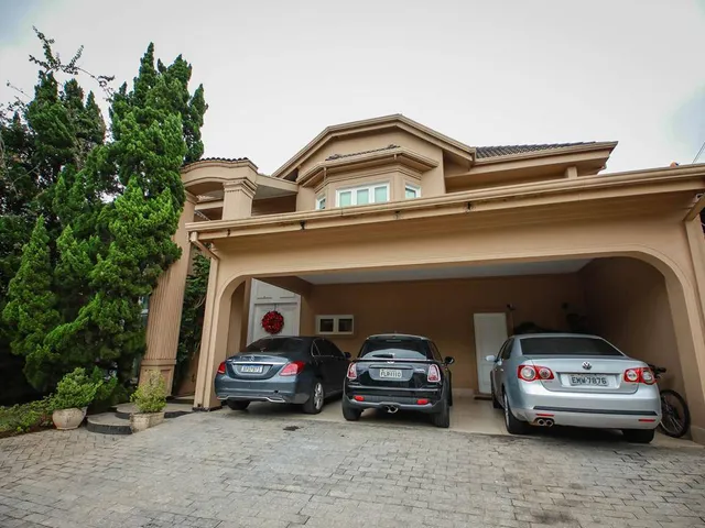 Casa com 840m² 4 quartos e 6 banheiros, à venda, no bairro Tamboré em Santana de Parnaíba