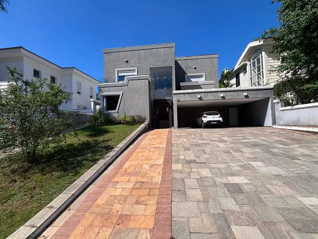 Casa 3 quartos e 5 banheiros, à venda, no bairro Tamboré em Santana de Parnaíba