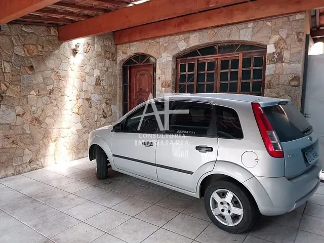 Casa com 180m² 2 quartos e 1 banheiro, à venda, no bairro Jardim Maria Augusta em Taubaté