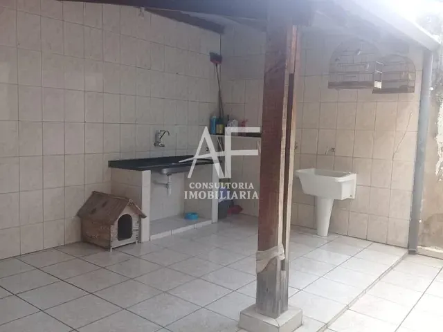 Casa com 180m² 2 quartos e 1 banheiro, à venda, no bairro Jardim Maria Augusta em Taubaté