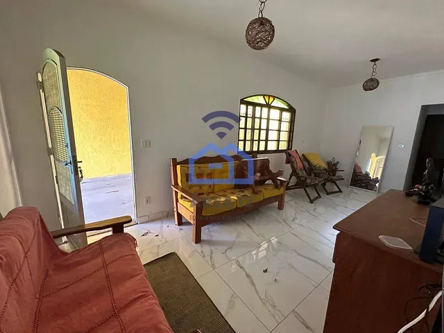 Casa com 313m² 3 quartos e 4 banheiros, à venda, no bairro Martim de Sá em Caraguatatuba