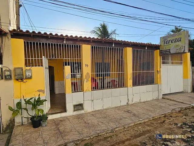 Casa 2 quartos e 1 banheiro, à venda, no bairro Parque João Maria em Campos dos Goytacazes