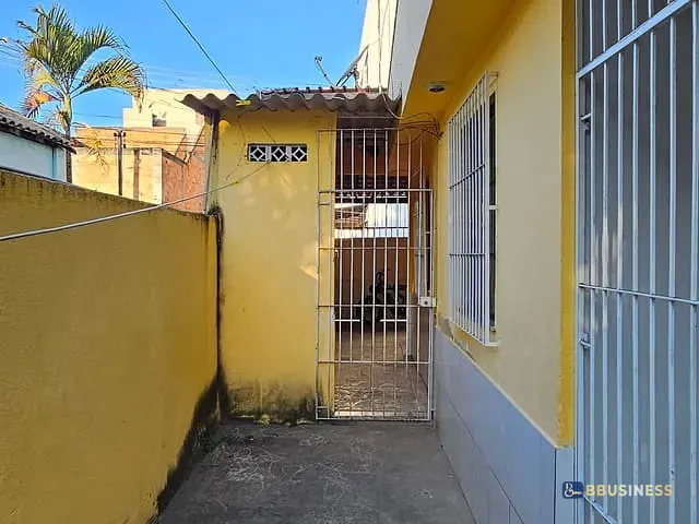 Casa 2 quartos e 1 banheiro, à venda, no bairro Parque João Maria em Campos dos Goytacazes