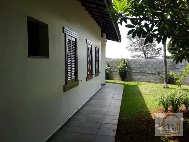 Casa com 12500m² 5 quartos e 5 banheiros, à venda, no bairro Jardim Flamboyant em Atibaia