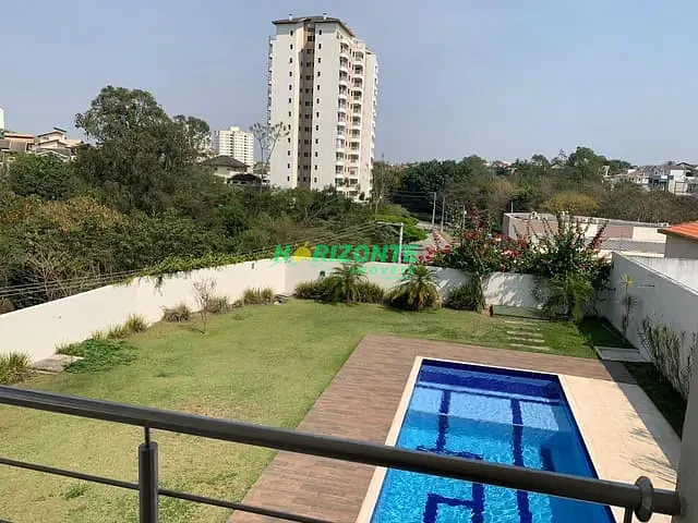 Casa com 820m² 4 quartos e 6 banheiros, à venda, no bairro Urbanova em São José dos Campos