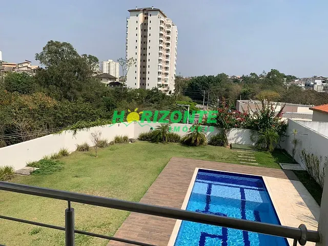 Casa com 820m² 4 quartos e 6 banheiros, à venda, no bairro Urbanova em São José dos Campos