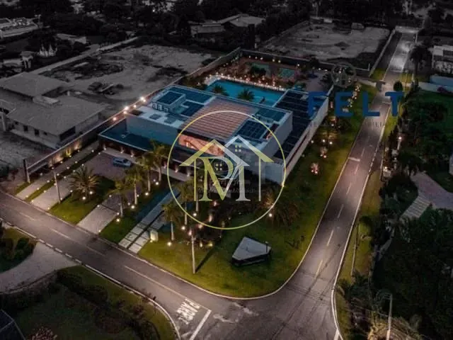 Casa com 5000m² 4 quartos e 5 banheiros, à venda, no bairro Jardim Tatiana em Sorocaba