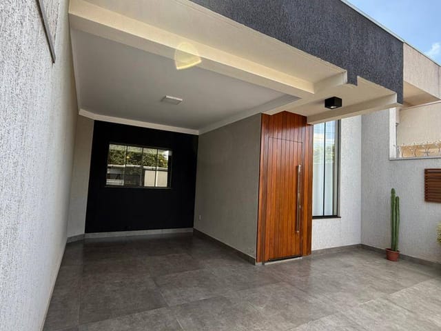 Casa 3 quartos e 2 banheiros, para alugar, no bairro Jardim São Paulo em Cambé