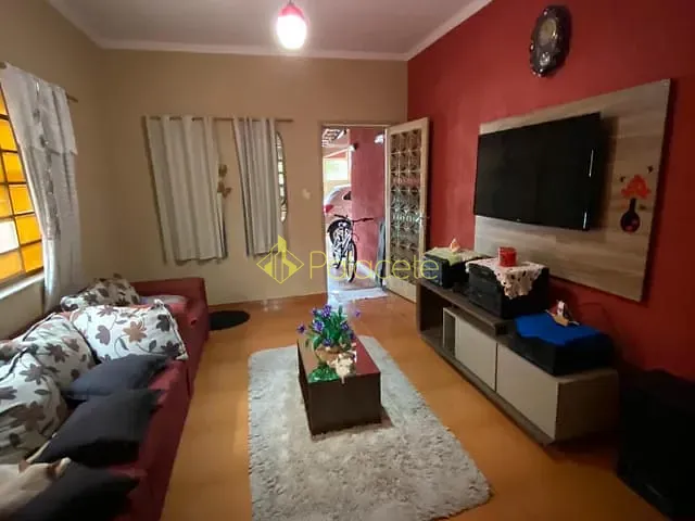 Casa com 360m² 3 quartos e 2 banheiros, à venda, no bairro Chácara do Visconde em Taubaté