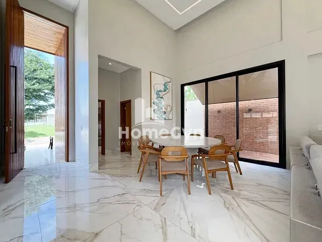 Casa com 423m² 3 quartos e 4 banheiros, para alugar, no bairro Residencial Goiânia Golfe Clube em Goiânia