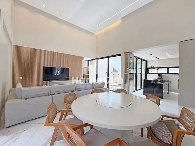 Casa com 423m² 3 quartos e 4 banheiros, para alugar, no bairro Residencial Goiânia Golfe Clube em Goiânia