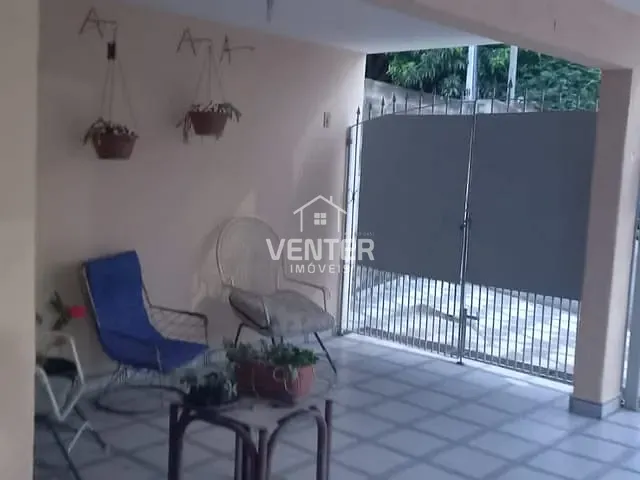 Casa 2 quartos e 1 banheiro, à venda, no bairro Jardim Baronesa em Taubaté