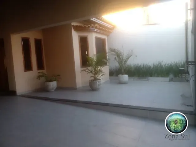 Casa com 300m² 3 quartos e 2 banheiros, à venda, no bairro Parque Bela Vista em Votorantim