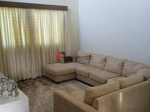 Casa com 450m² 3 quartos e 3 banheiros, à venda, no bairro Rio de Una em Ibiúna