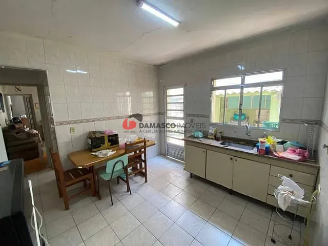 Casa com 252m² 1 quarto e 1 banheiro, à venda, no bairro Olímpico em São Caetano do Sul