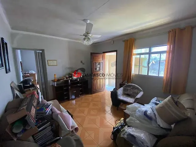 Casa com 252m² 1 quarto e 1 banheiro, à venda, no bairro Olímpico em São Caetano do Sul