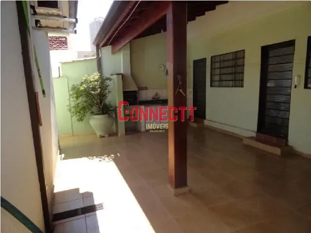 Casa com 347m² 4 quartos e 2 banheiros, à venda, no bairro Jardim Irajá em Ribeirão Preto