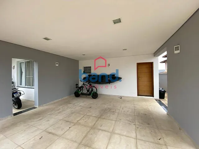 Casa com 1000m² 5 quartos e 2 banheiros, à venda, no bairro Portal dos Bandeirantes I em Porto Feliz