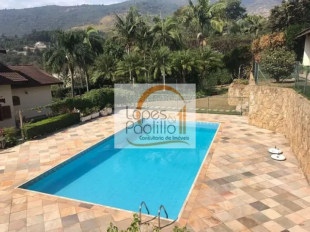 Casa com 3037m² 4 quartos e 6 banheiros, à venda ou para alugar, no bairro Jardim Flamboyant em Atibaia
