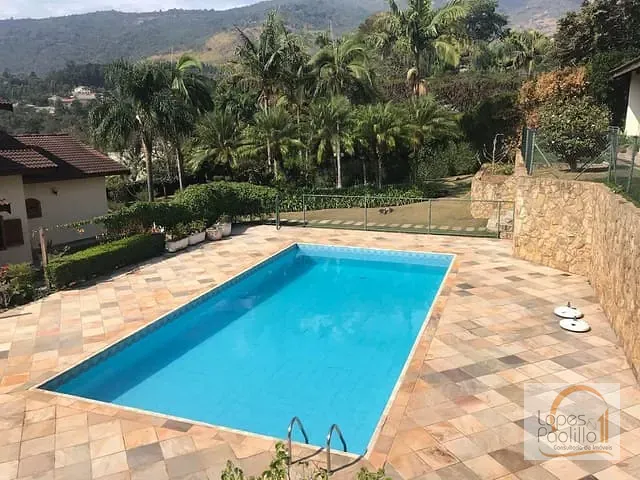 Casa com 3037m² 4 quartos e 6 banheiros, à venda ou para alugar, no bairro Jardim Flamboyant em Atibaia