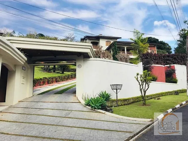 Casa com 3037m² 4 quartos e 6 banheiros, à venda ou para alugar, no bairro Jardim Flamboyant em Atibaia