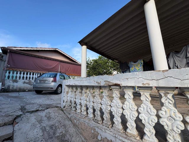Casa com 250m² 3 quartos e 1 banheiro, à venda, no bairro Jardim Lisa em Campinas