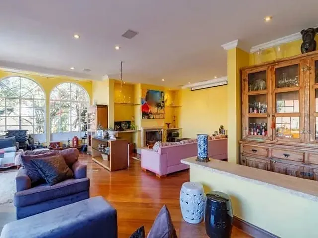 Casa com 506m² 3 quartos e 3 banheiros, à venda ou para alugar, no bairro Residencial Morada dos Pássaros-Aldeia da Serra em Barueri