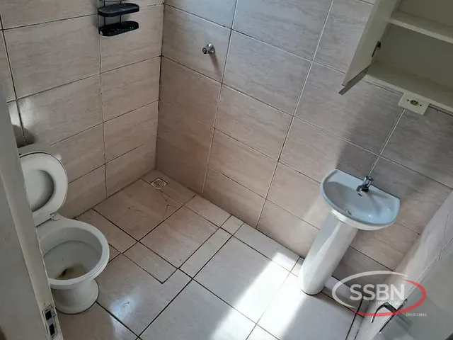 Casa 2 quartos e 2 banheiros, para alugar, no bairro Jardim Marajoara em Nova Odessa