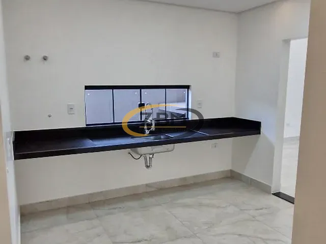 Casa com 260m² 3 quartos e 4 banheiros, à venda, no bairro Conjunto Habitacional Alexandre Urbanas em Londrina