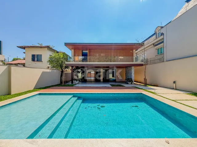 Casa com 770m² 4 quartos e 6 banheiros, à venda, no bairro Jardim Paulista em São Paulo