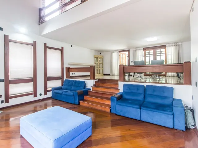 Casa com 800m² 4 quartos e 6 banheiros, à venda, no bairro Alphaville em Santana de Parnaíba
