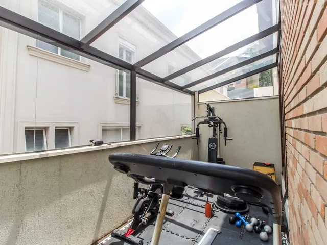 Casa com 800m² 4 quartos e 6 banheiros, à venda, no bairro Alphaville em Santana de Parnaíba