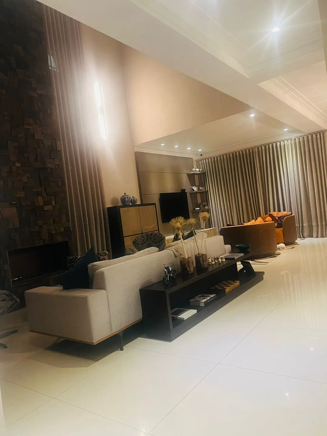 Casa em Tamboré — foto 1