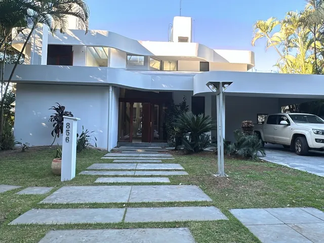 Casa com 704m² 4 quartos e 6 banheiros, à venda, no bairro Alphaville Residencial Um em Barueri