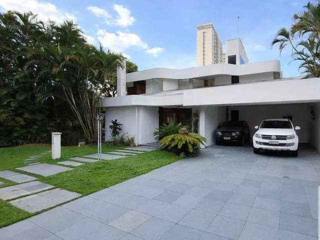 Casa com 704m² 4 quartos e 6 banheiros, à venda, no bairro Alphaville Residencial Um em Barueri