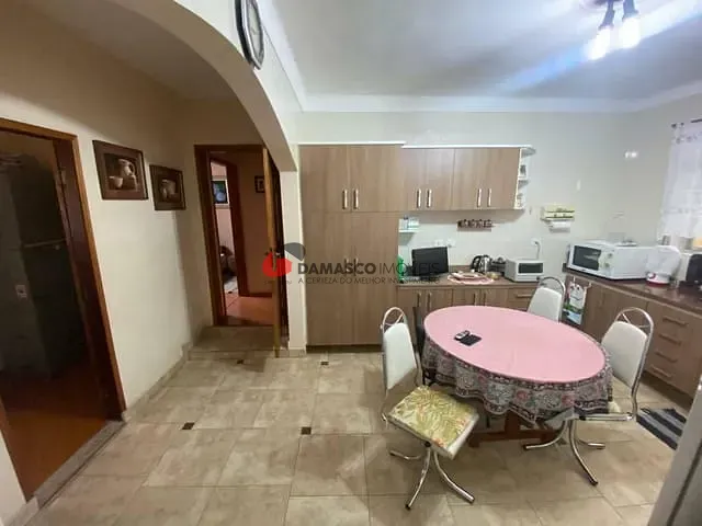 Casa com 258m² 2 quartos e 1 banheiro, à venda, no bairro Campestre em Santo André