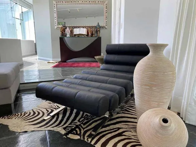 Casa com 550m² 3 quartos e 5 banheiros, à venda, no bairro Alphaville em Santana de Parnaíba