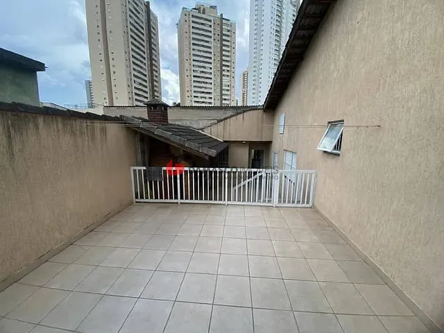Casa com 250m² 3 quartos e 1 banheiro, à venda, no bairro Barcelona em São Caetano do Sul